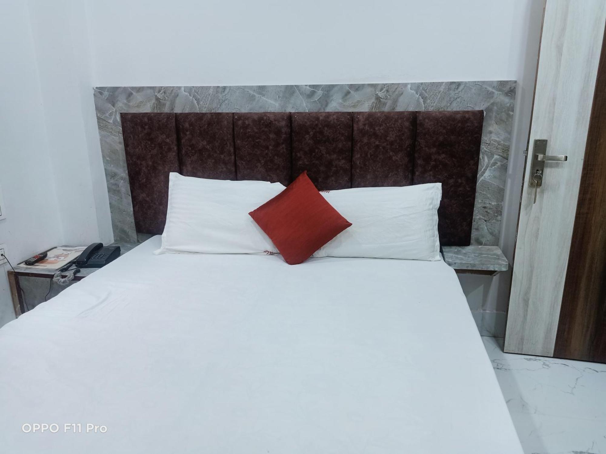 Hotel Ambassador Inn Gwalior Exterior foto
